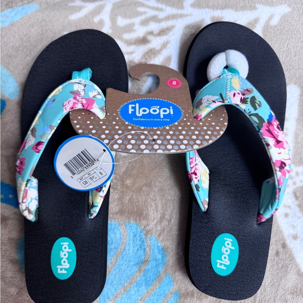 Floopi Floral Black Sandals~Size 8~New with Tags!! - Picture 2 of 5